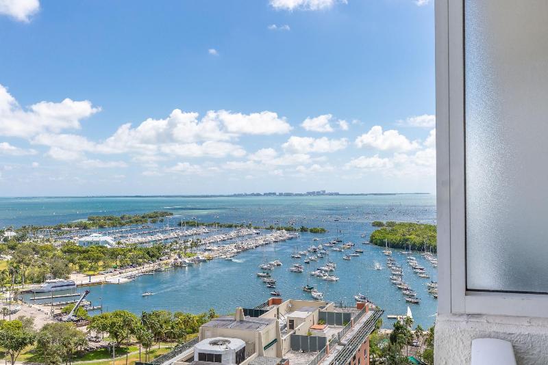 Miami Vacation Rentals Coconut Grove image