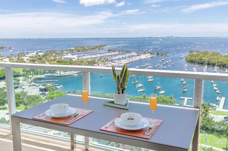 Miami Vacation Rentals Coconut Grove image