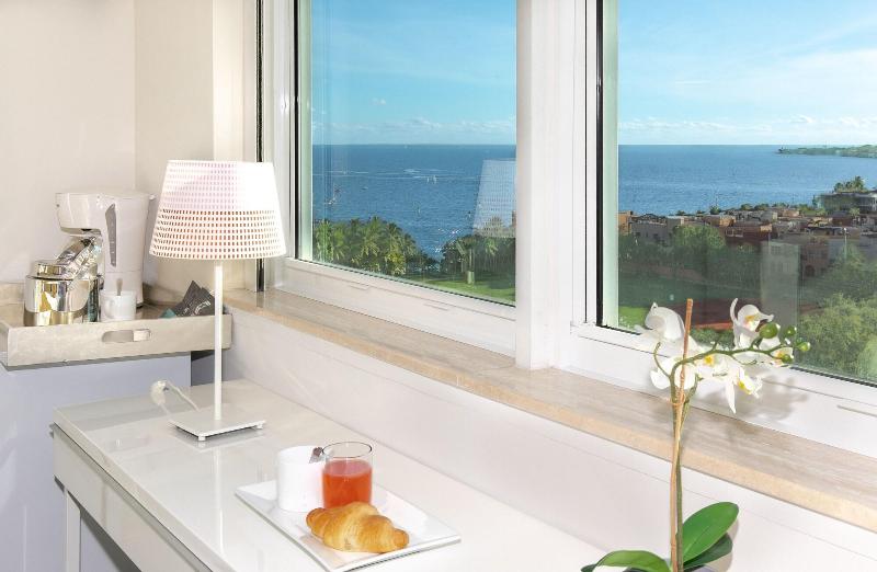 Miami Vacation Rentals Coconut Grove image