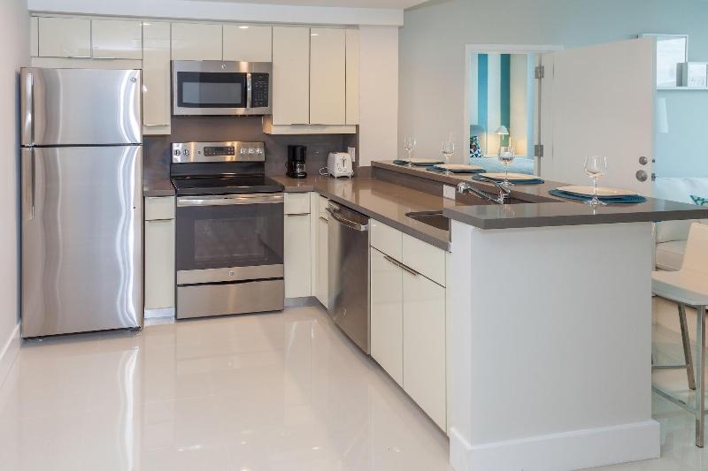 Miami Vacation Rentals Coconut Grove image