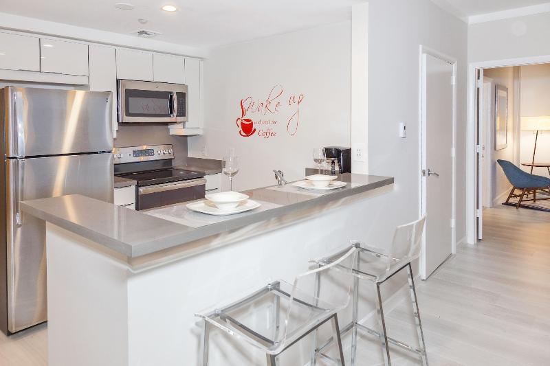 Miami Vacation Rentals Coconut Grove image