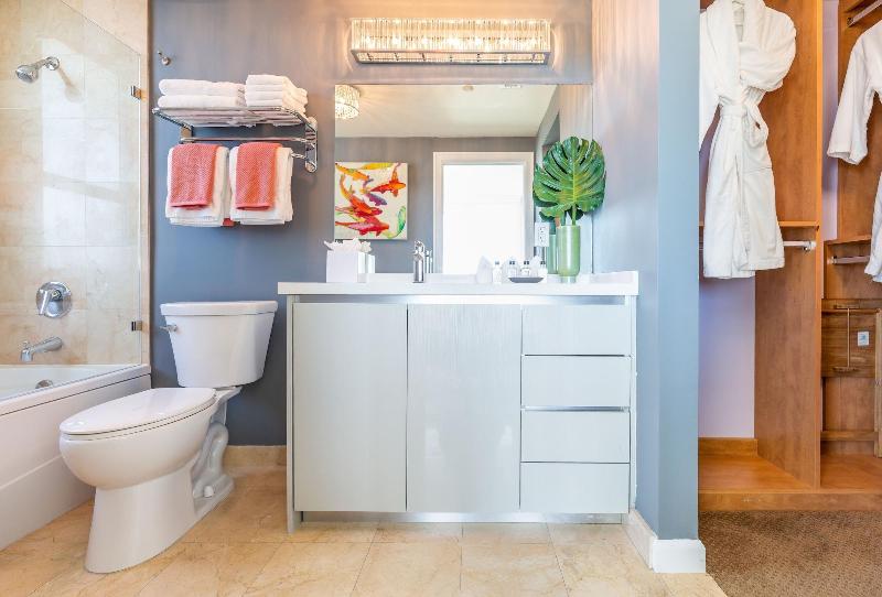 Miami Vacation Rentals Coconut Grove image