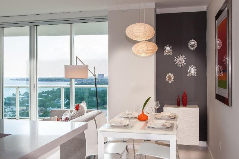 Miami Vacation Rentals Coconut Grove image