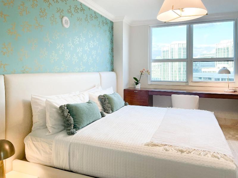 Miami Vacation Rentals Coconut Grove image