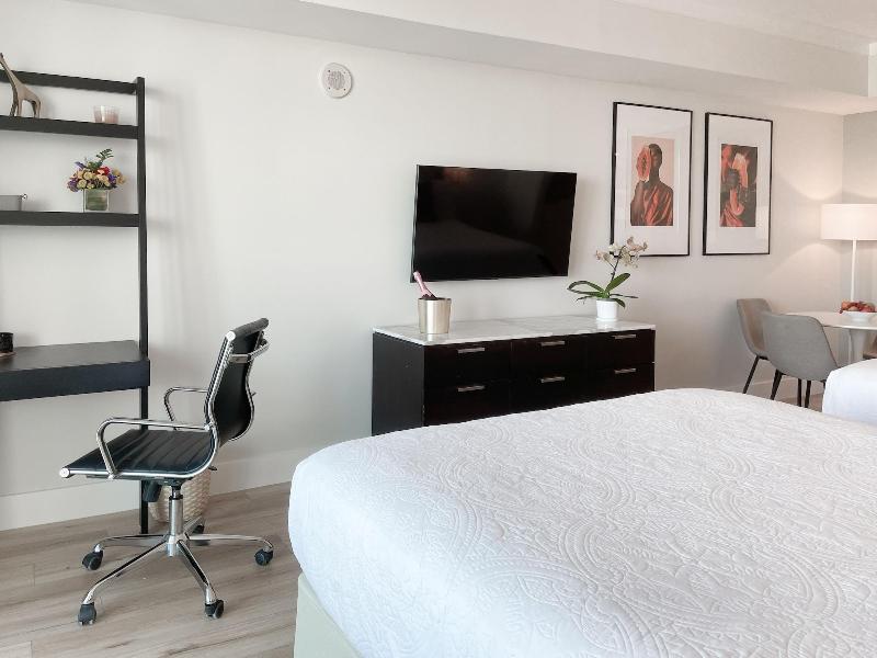 Miami Vacation Rentals Coconut Grove image