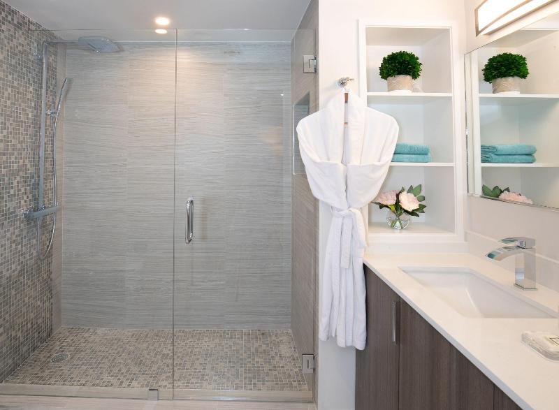 Miami Vacation Rentals Coconut Grove image