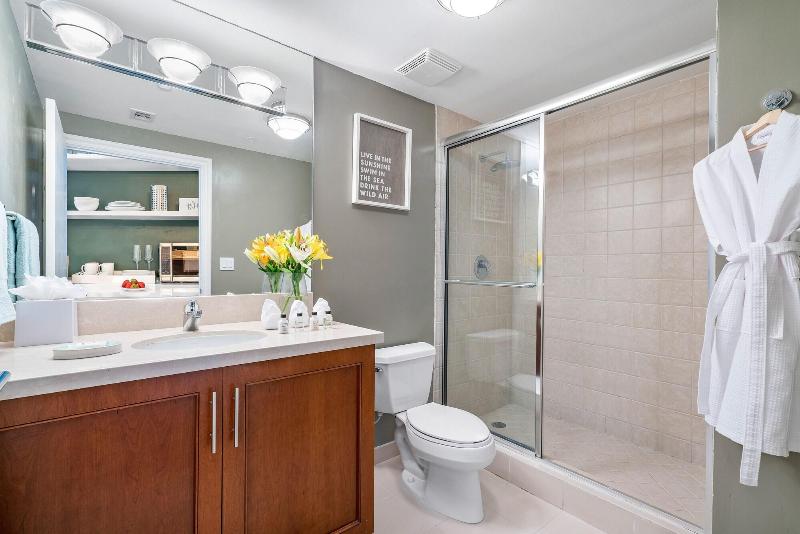 Miami Vacation Rentals Coconut Grove image
