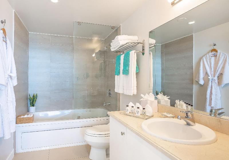 Miami Vacation Rentals Coconut Grove image
