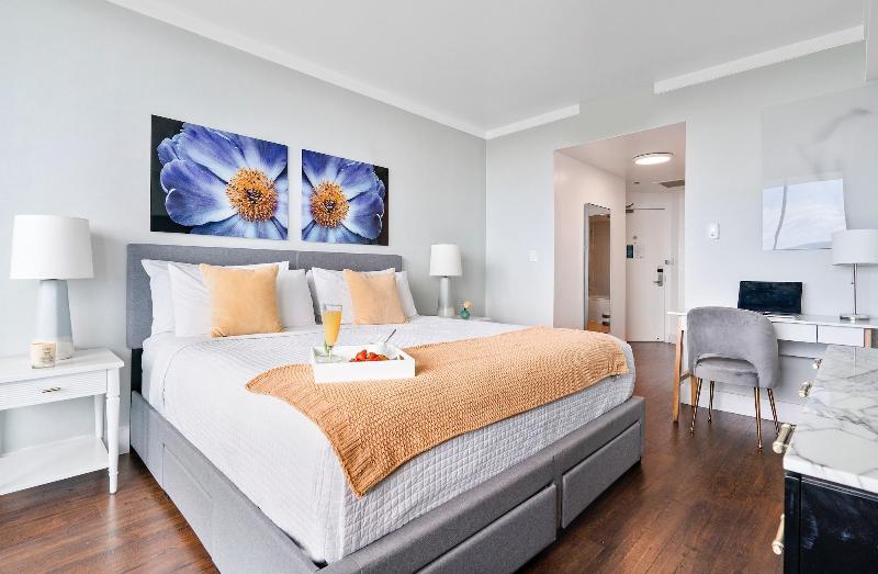 Miami Vacation Rentals Coconut Grove image