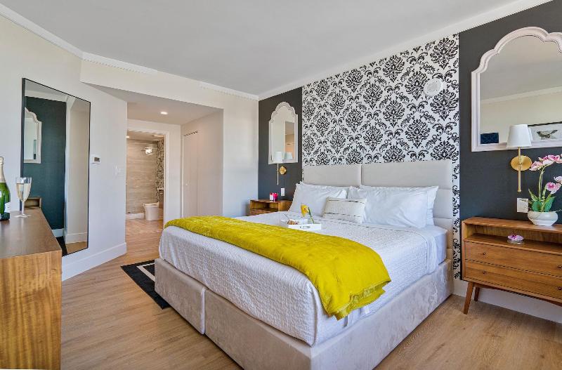 Miami Vacation Rentals Coconut Grove image