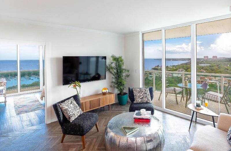 Miami Vacation Rentals Coconut Grove image