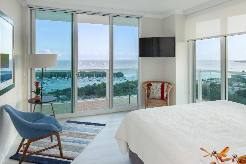 Miami Vacation Rentals Coconut Grove image