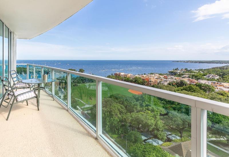 Miami Vacation Rentals Coconut Grove image