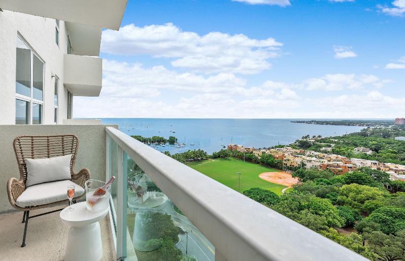 Miami Vacation Rentals Coconut Grove image