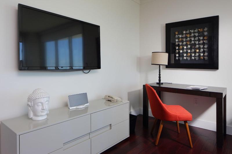 Miami Vacation Rentals Coconut Grove image