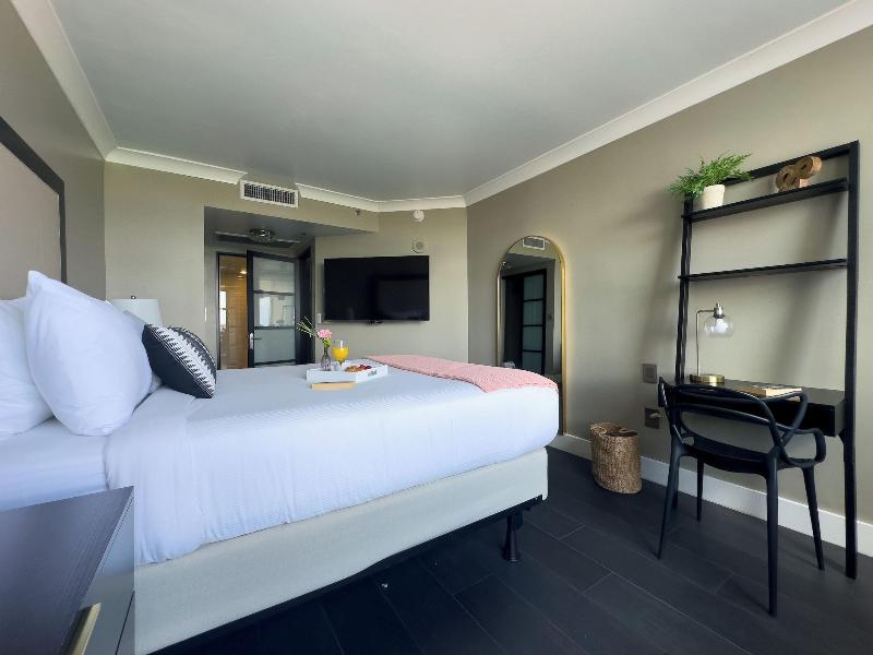 Miami Vacation Rentals Coconut Grove image