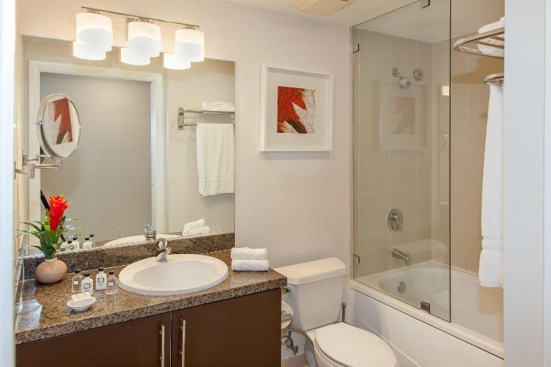 Miami Vacation Rentals Coconut Grove image