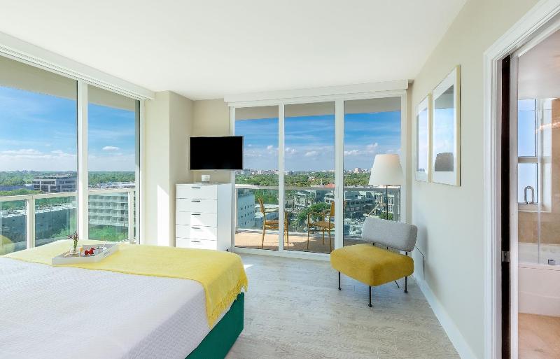 Miami Vacation Rentals Coconut Grove image