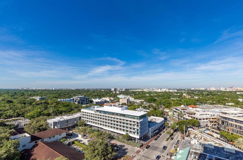 Miami Vacation Rentals Coconut Grove image
