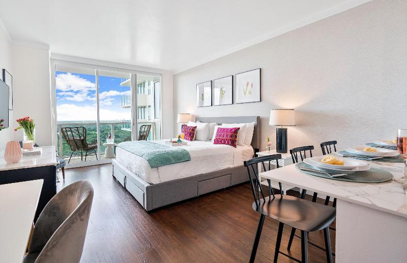 Miami Vacation Rentals Coconut Grove image