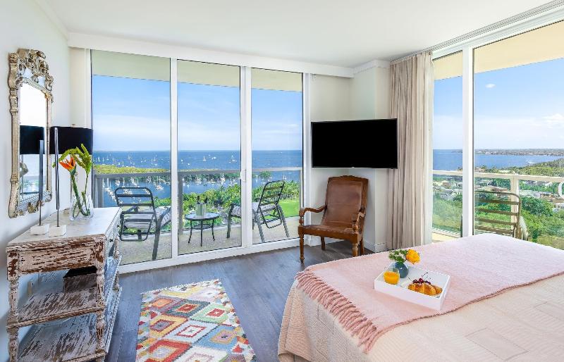 Miami Vacation Rentals Coconut Grove image