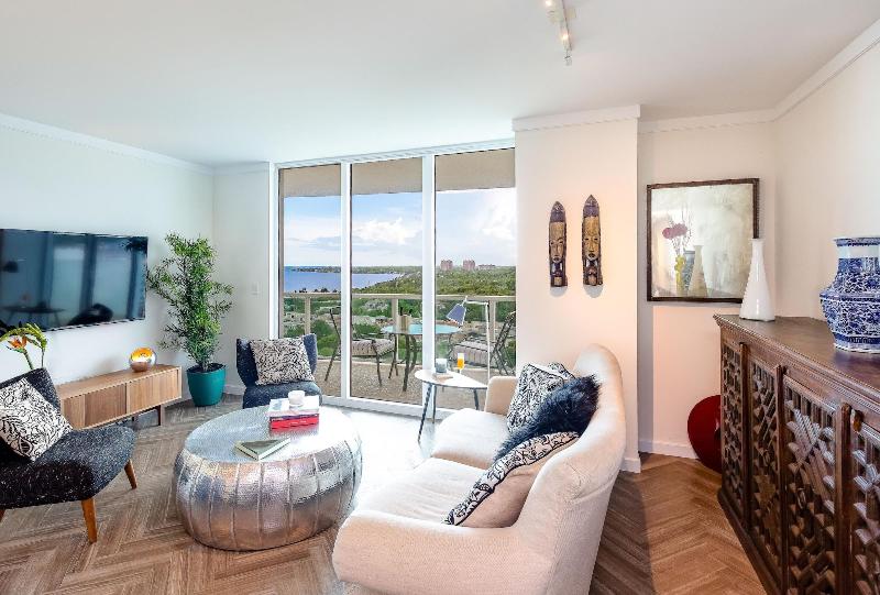 Miami Vacation Rentals Coconut Grove image