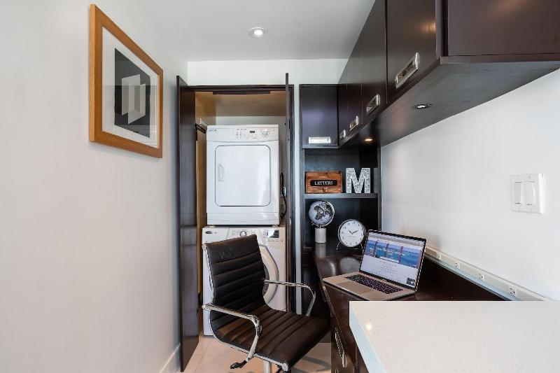 Miami Vacation Rentals Coconut Grove image