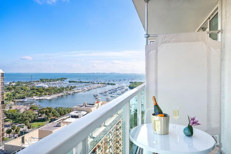 Miami Vacation Rentals Coconut Grove image