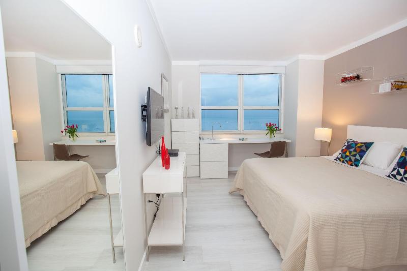 Miami Vacation Rentals Coconut Grove image