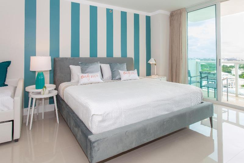 Miami Vacation Rentals Coconut Grove image