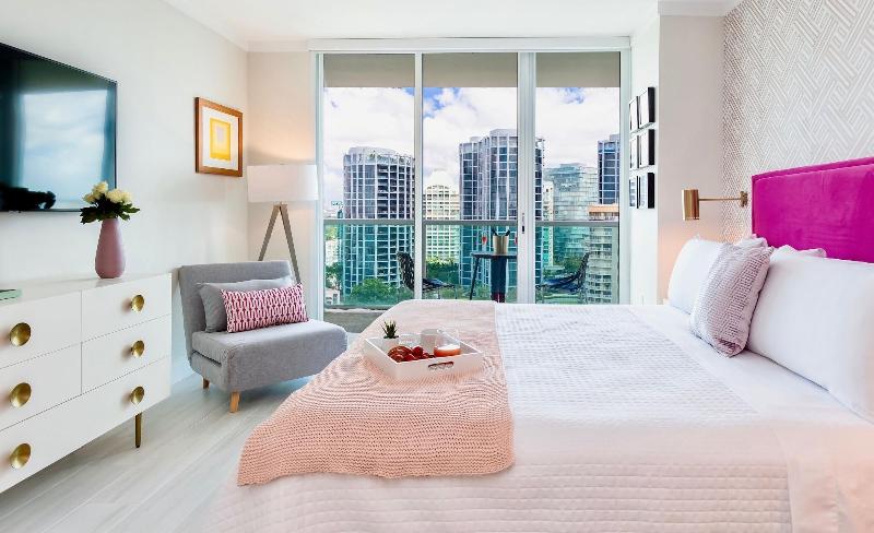 Miami Vacation Rentals Coconut Grove image