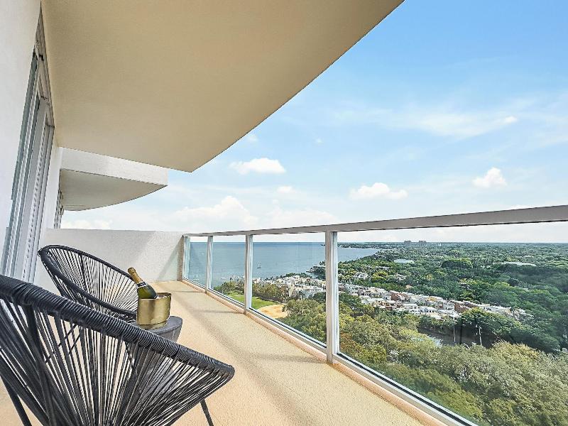 Miami Vacation Rentals Coconut Grove image
