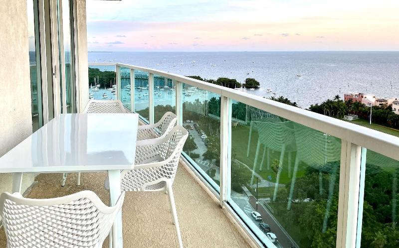Miami Vacation Rentals Coconut Grove image