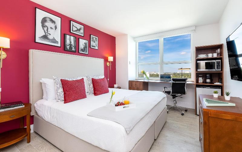 Miami Vacation Rentals Coconut Grove image