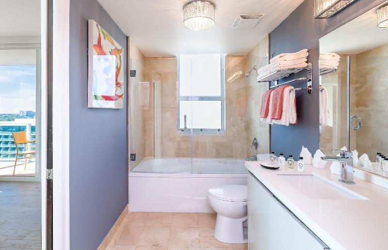 Miami Vacation Rentals Coconut Grove image