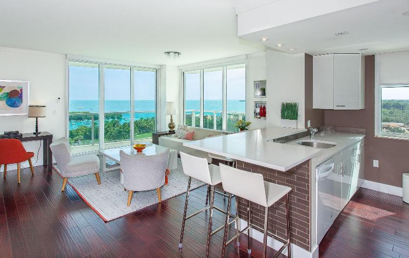 Miami Vacation Rentals Coconut Grove image