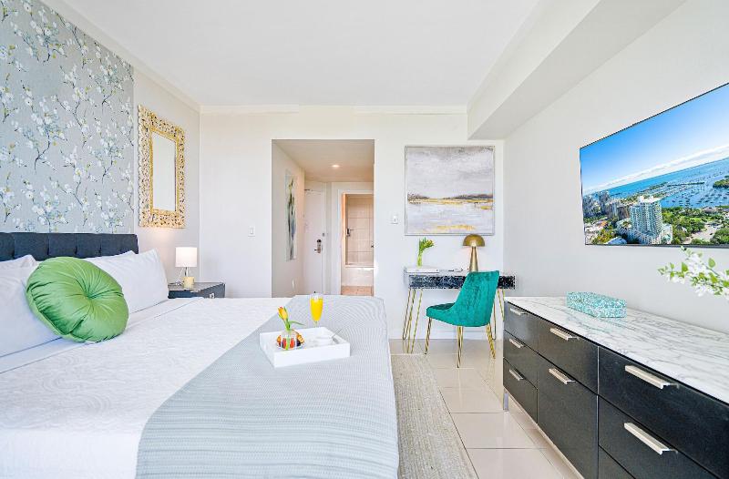 Miami Vacation Rentals Coconut Grove image