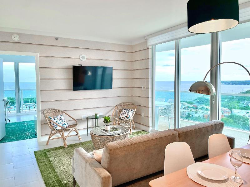 Miami Vacation Rentals Coconut Grove image