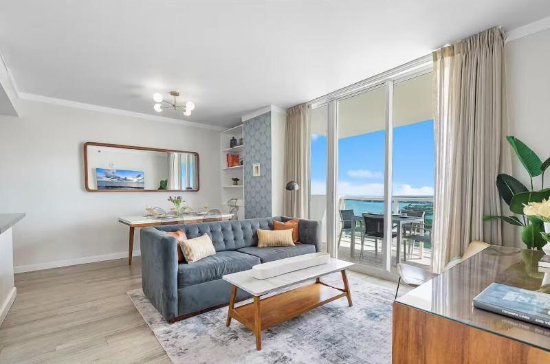 Miami Vacation Rentals Coconut Grove image