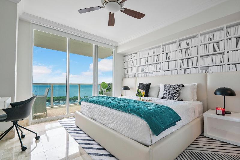 Miami Vacation Rentals Coconut Grove image