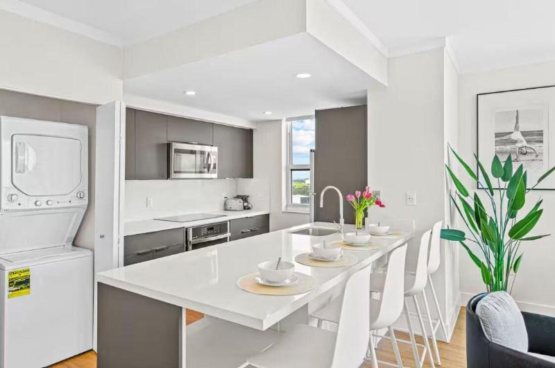 Miami Vacation Rentals Coconut Grove image