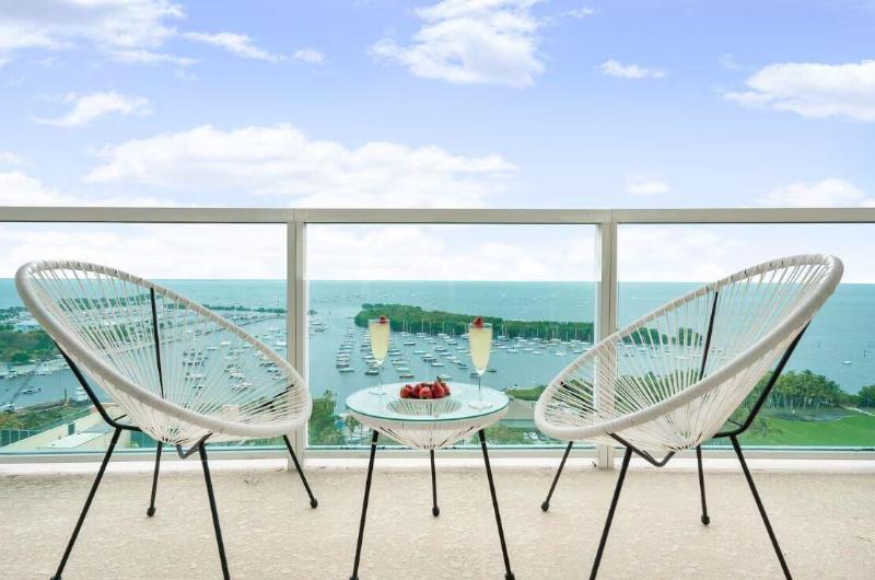 Miami Vacation Rentals Coconut Grove image