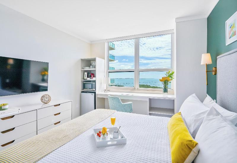 Miami Vacation Rentals Coconut Grove image