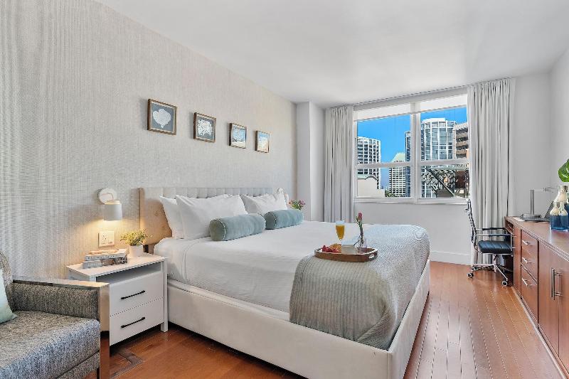 Miami Vacation Rentals Coconut Grove image