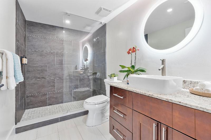 Miami Vacation Rentals Coconut Grove image