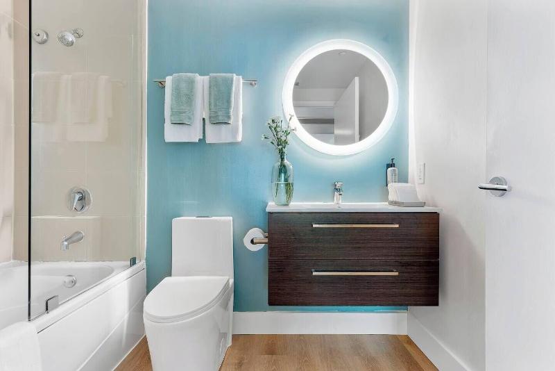 Miami Vacation Rentals Coconut Grove image