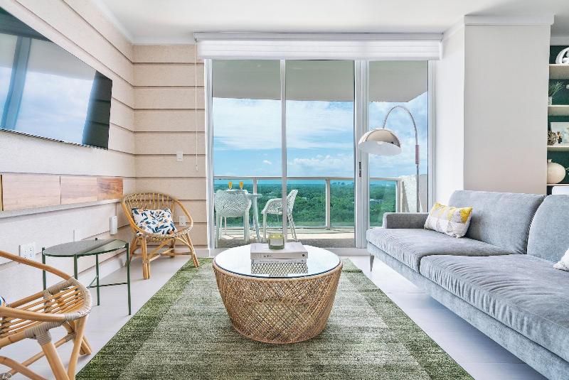 Miami Vacation Rentals Coconut Grove image