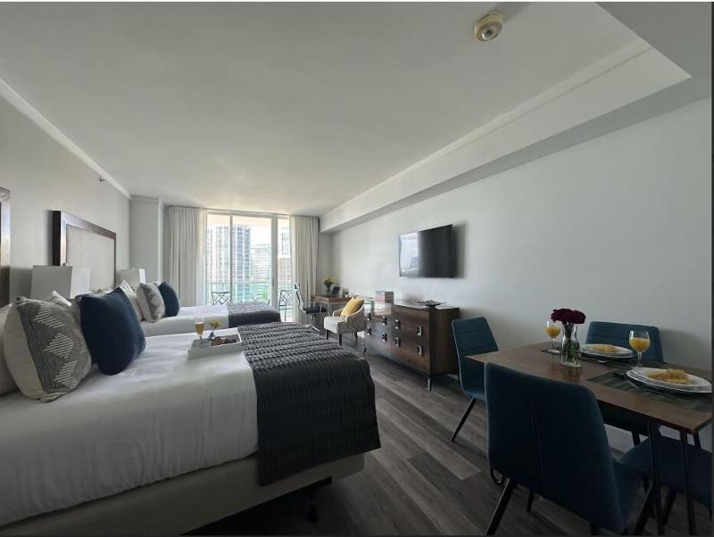 Miami Vacation Rentals Coconut Grove image