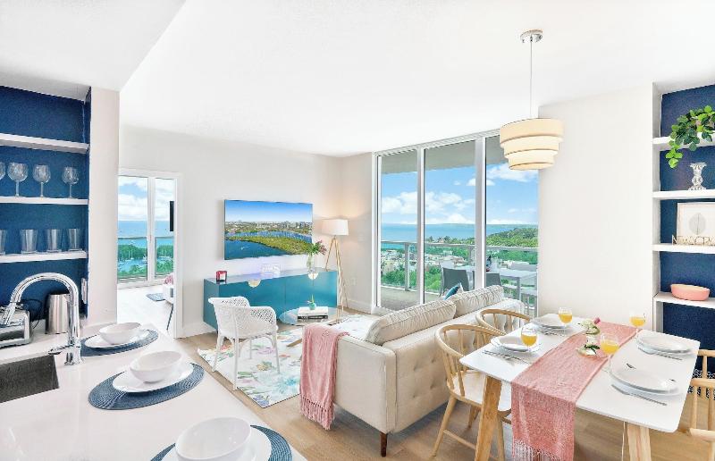 Miami Vacation Rentals Coconut Grove image