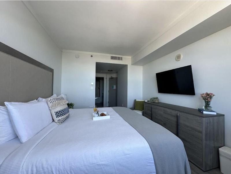 Miami Vacation Rentals Coconut Grove image